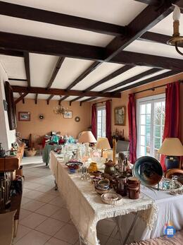 Image Vide totale de la maison. (photo 1)