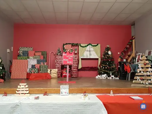 Affiche marché de Noel Hautefage la tour