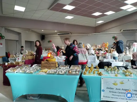 Affiche Marché de Noël artisanal des CTB