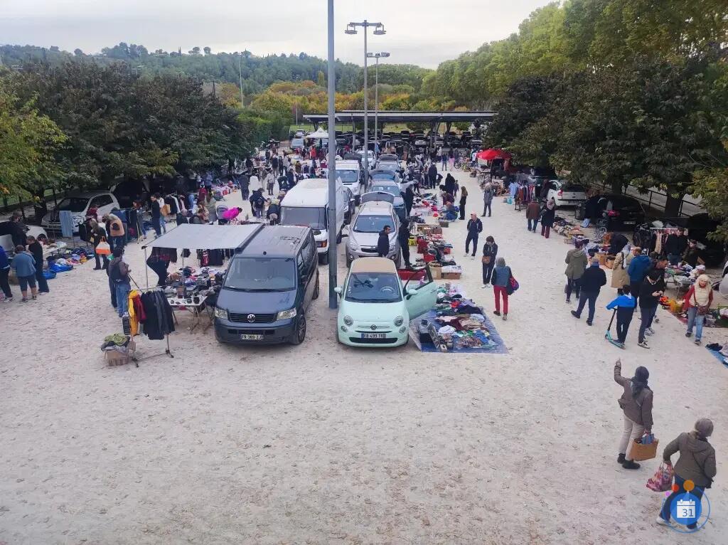 Image Vide-Grenier du Football Club Pradéen (photo 1)