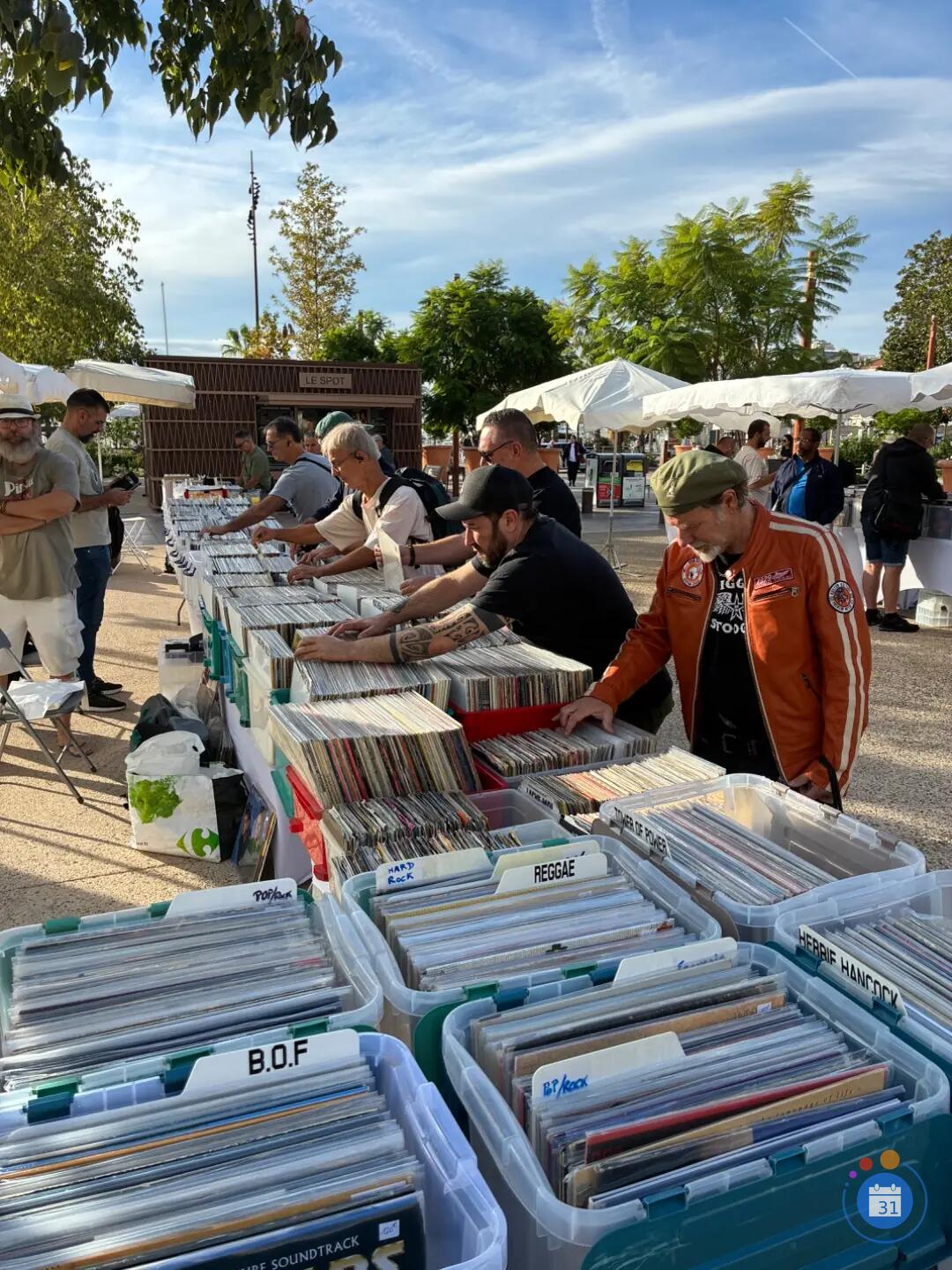Image Vinyl Market Nice (photo 4)