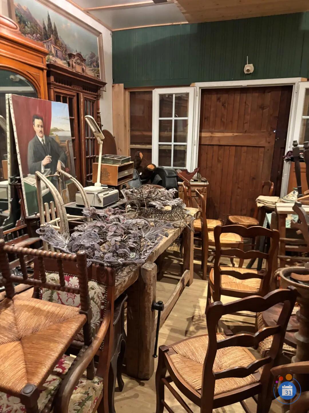 Image Vide dépôt brocante maison (photo 4)