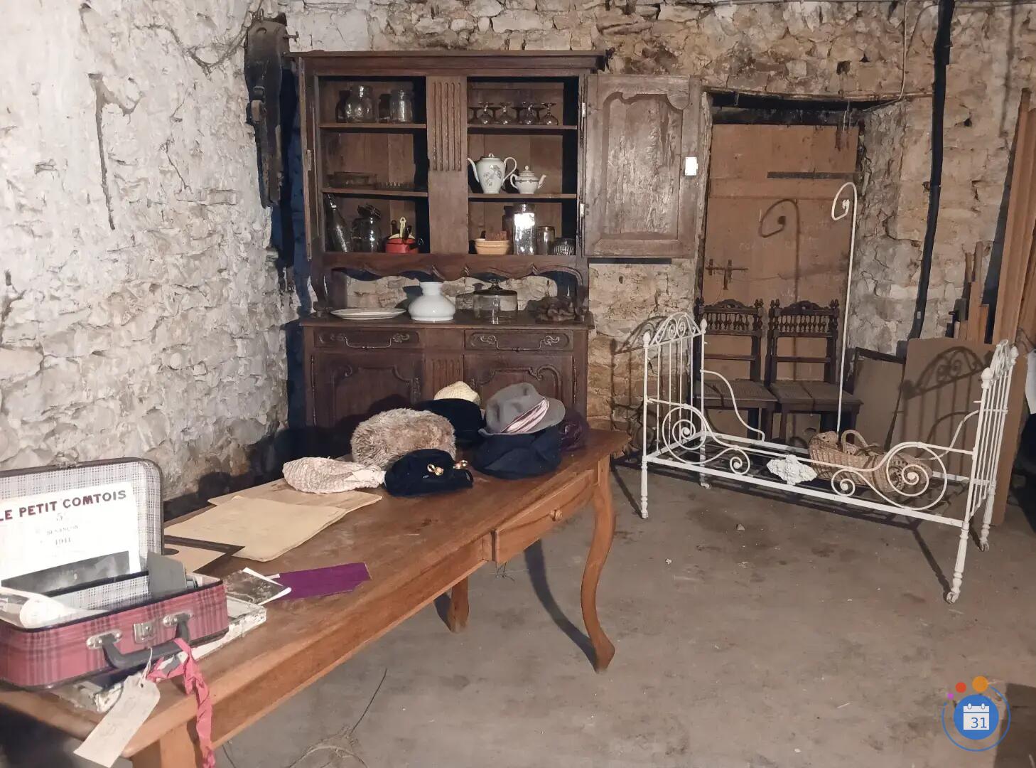 Image Vide maison ancienne bric-à-brac (photo 4)