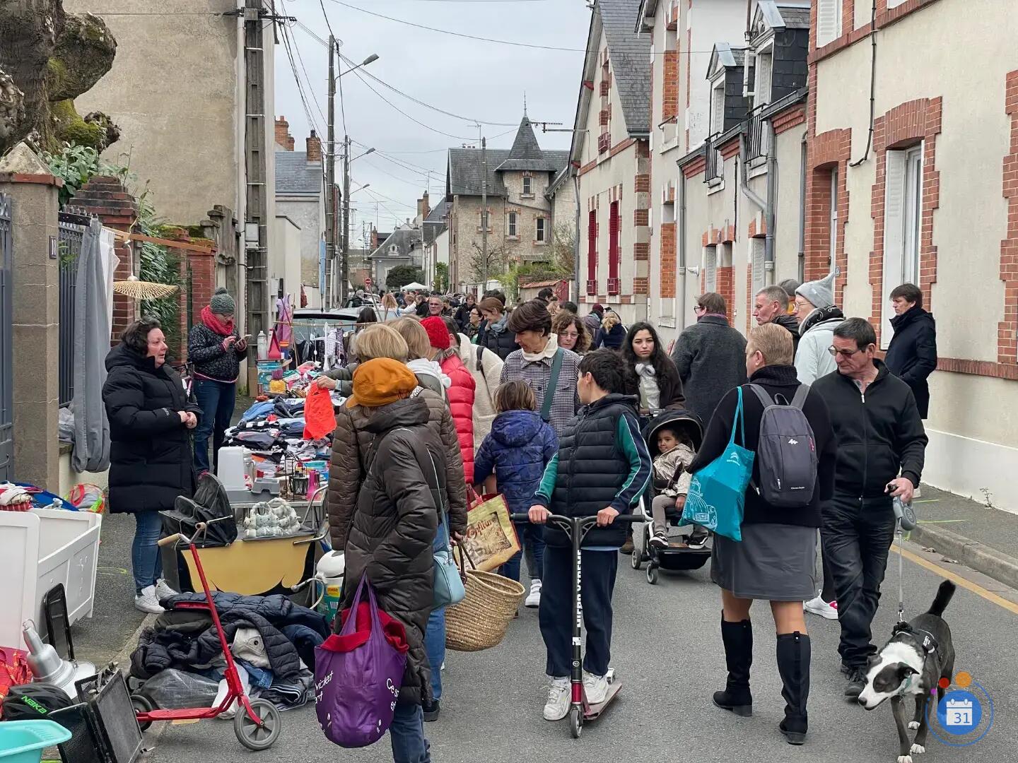 Image Vide grenier et fête des plantes (photo 1)