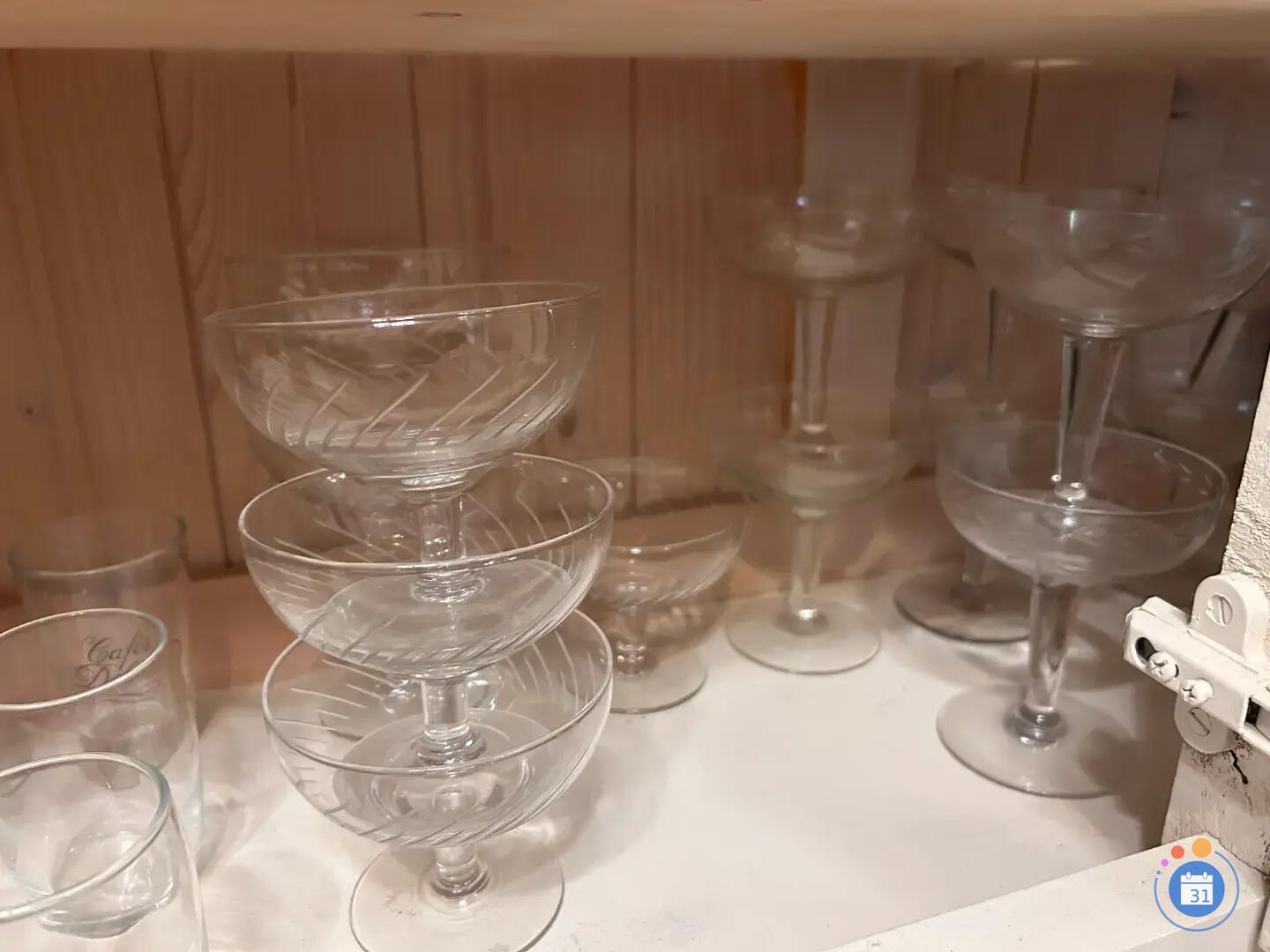 Image Vide-maison Arcachon - Les Abatilles - Meuble, vaisselle, déco, outil, électro (photo 4)