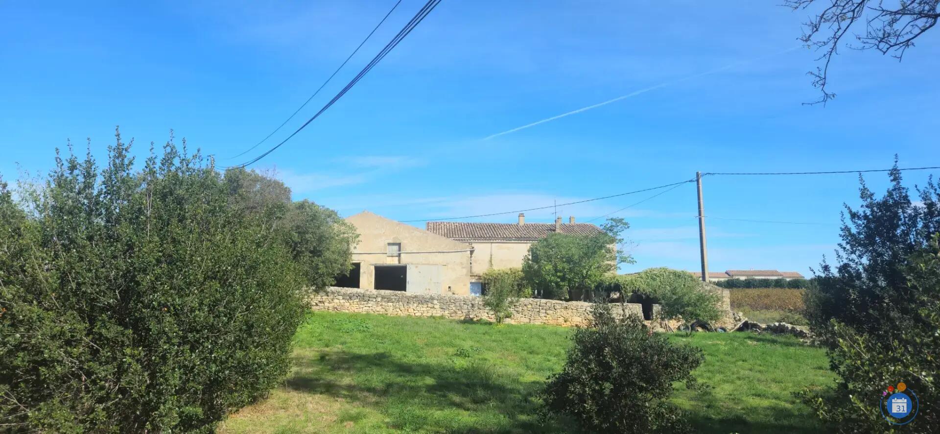 Image Vide complet d'une ferme ardéchoise (photo 1)