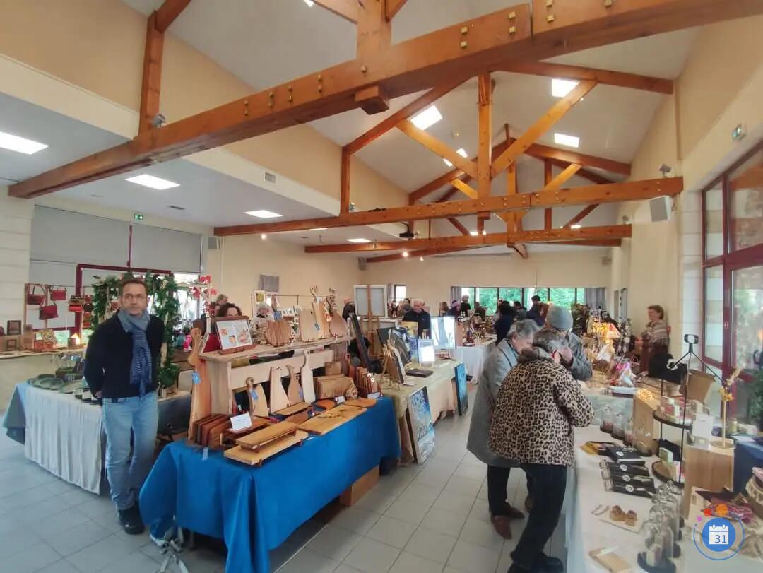 Image Marché de Noël, artisanat d'art et producteurs (photo 1)