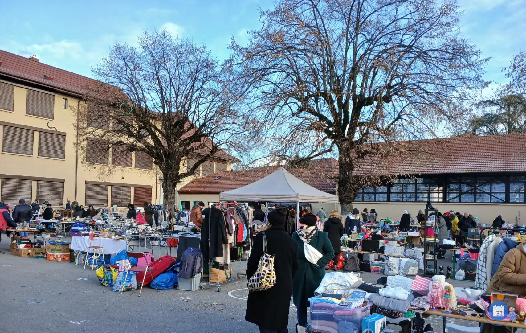 Image Vide grenier et marche gourmand de Ville-la-Grand (photo 1)