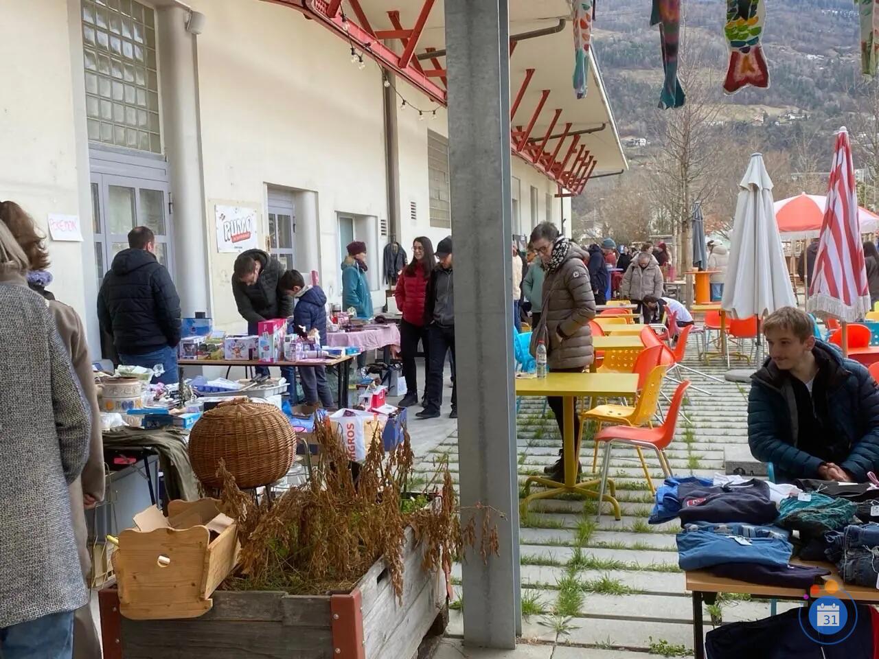Image Marché aux Puces de Sion (photo 2)