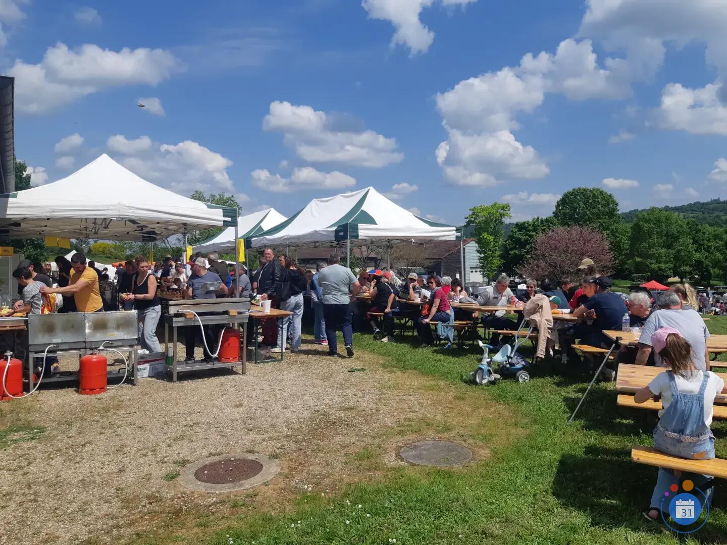 Image Traditionnelle Foire aux Puces (photo 2)