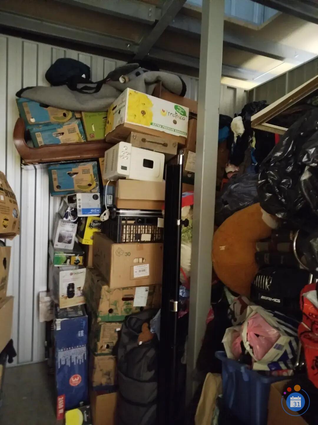 Image Vide Box Brocante Débarras divers (photo 3)