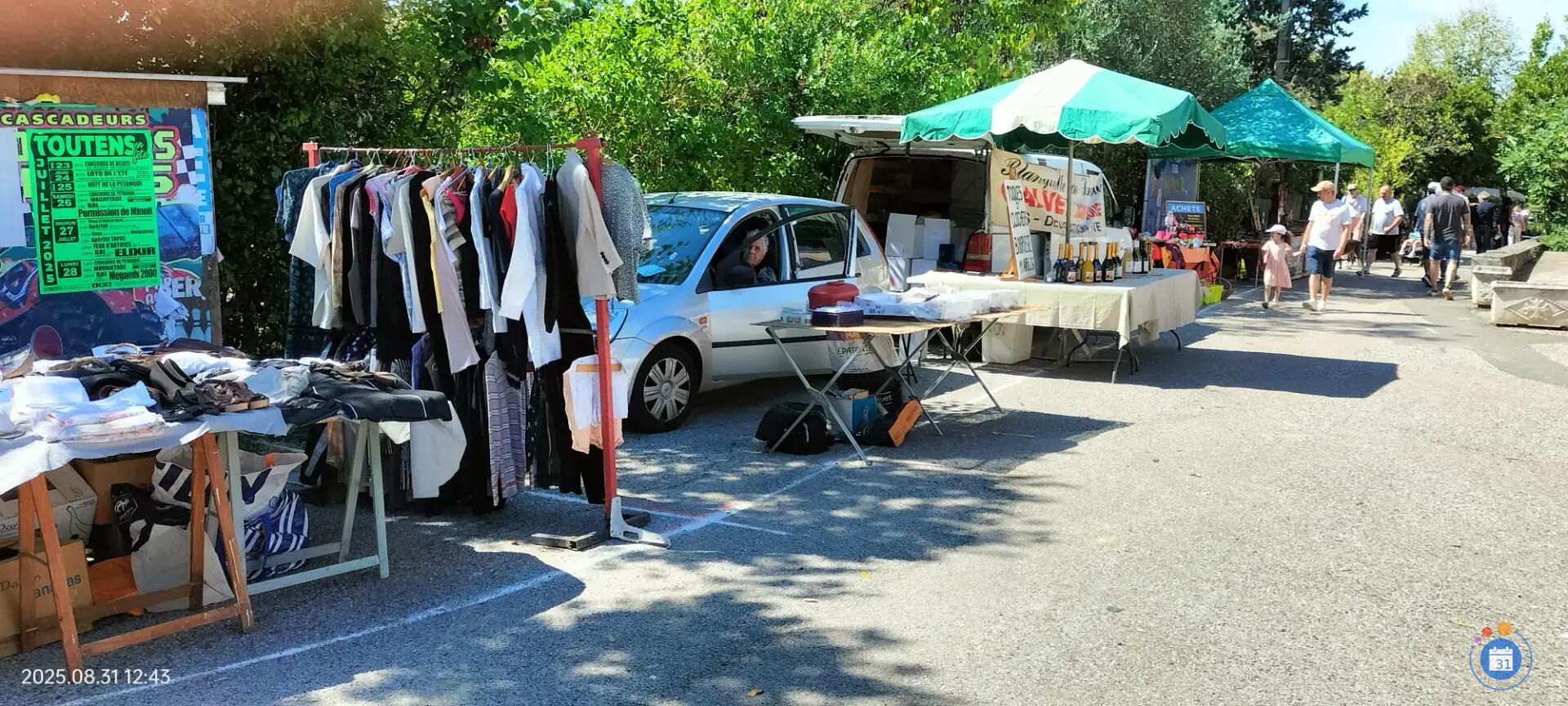 Image Vide Grenier et Produits du Terroir (photo 1)