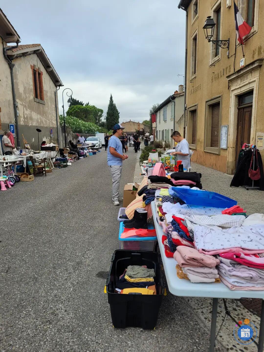 Image Vide grenier (photo 1)