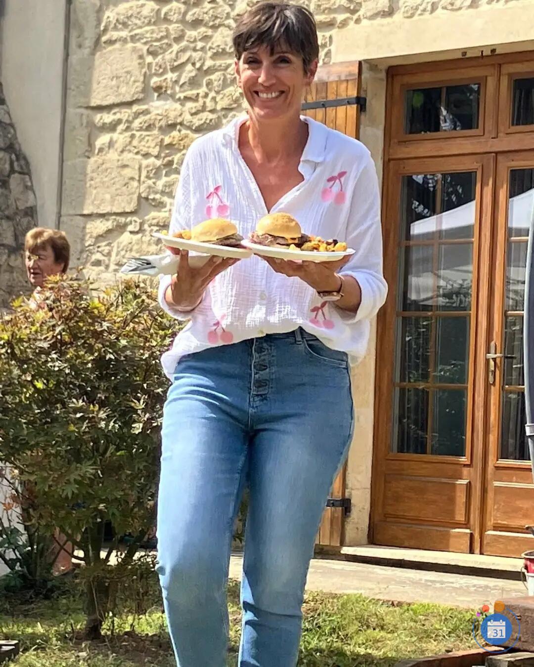 Image BOURRU EN FETE (photo 2)