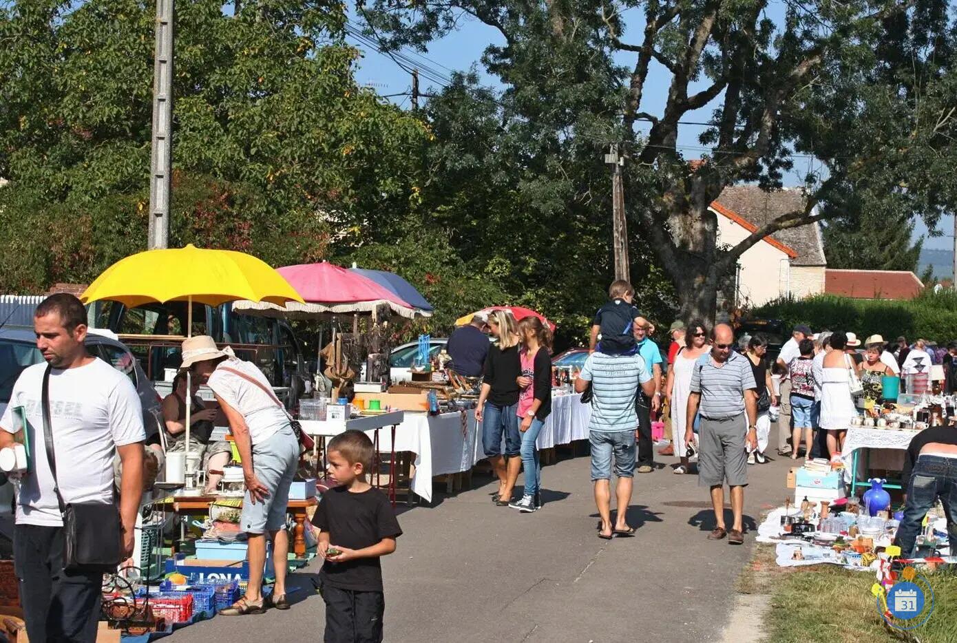 Image 26 -ème VIDE GRENIER (photo 2)