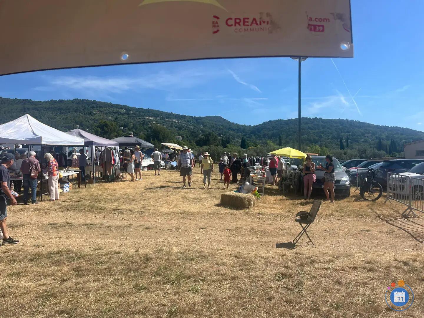 Image VIDE GRENIER (photo 4)
