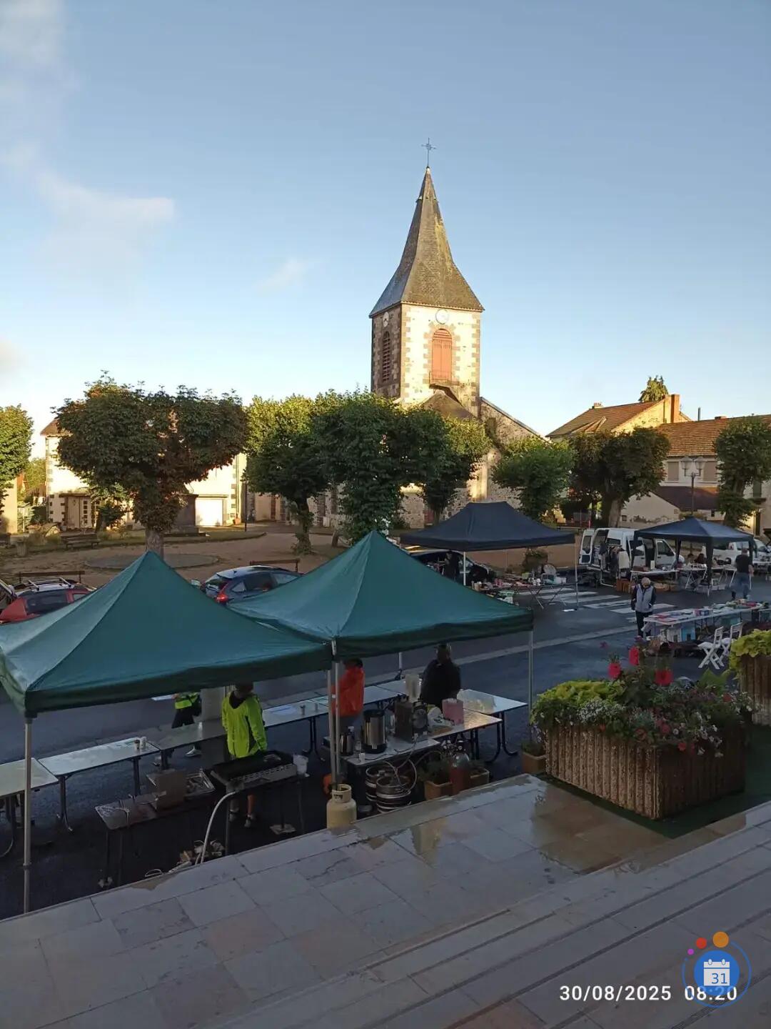 Image VIDE GRENIER ASSOCIATION UN MONDE D'ACCES (photo 2)