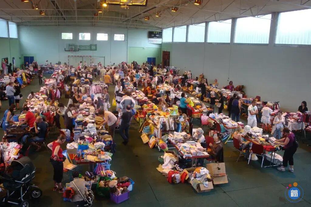 Image Bourse pour enfants, vêtements, jouets et articles de puériculture (photo 1)