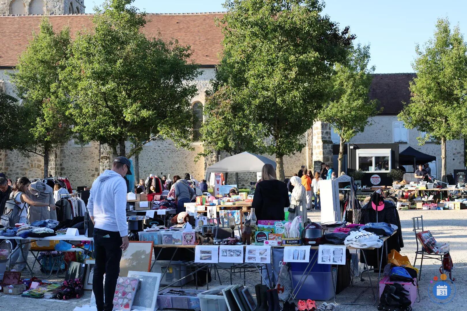 Image Brocante de Forges-les-Bains (photo 2)