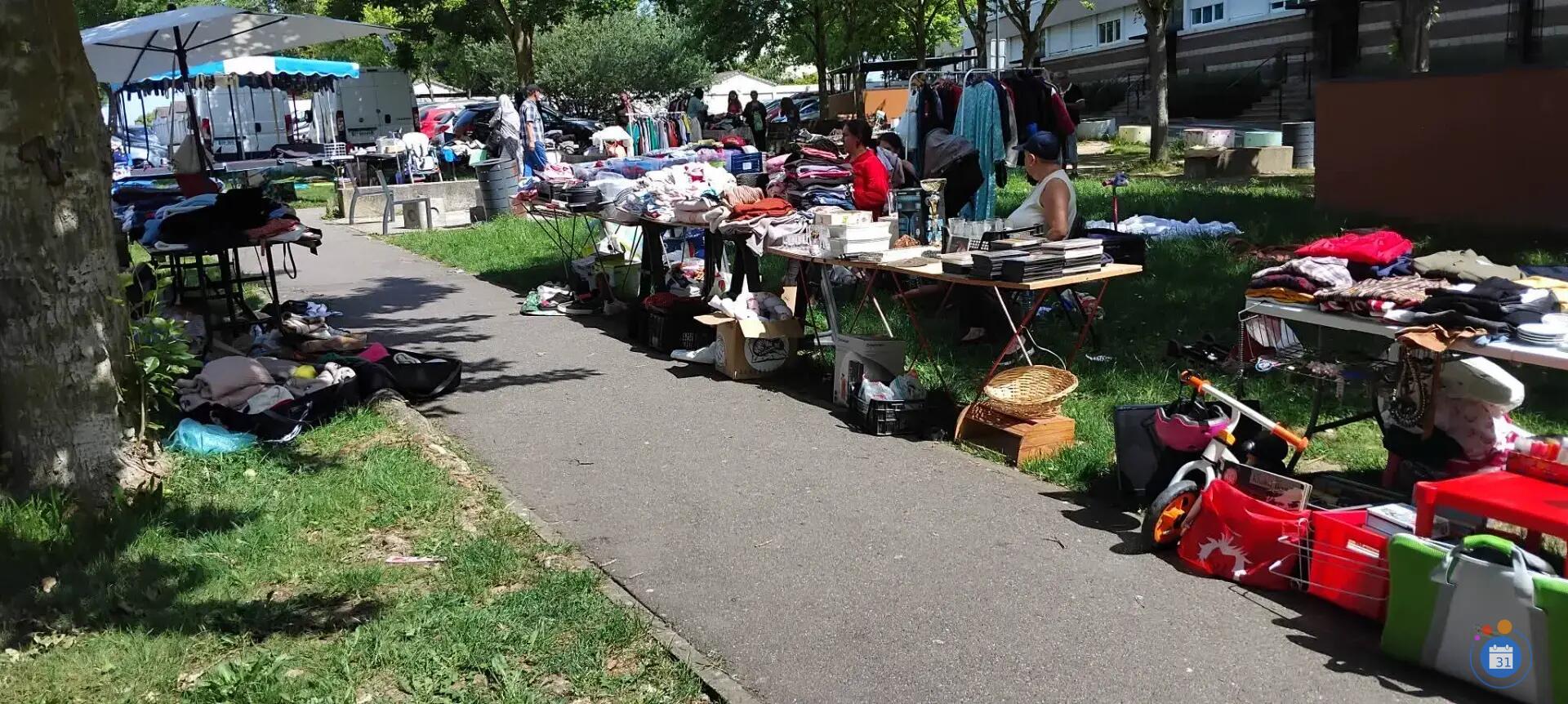 Image Vide grenier (photo 3)