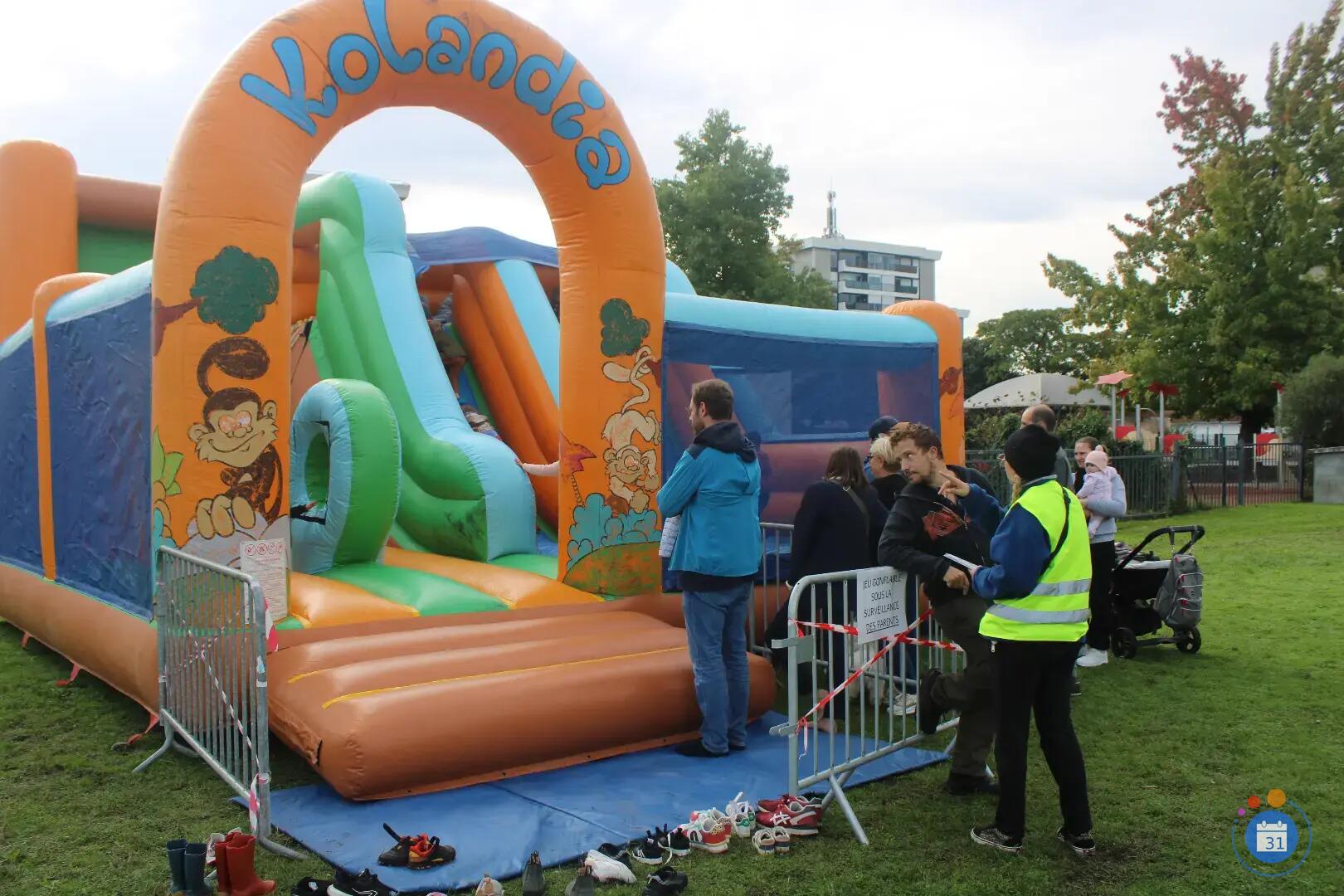 Image Vide Grenier parc de l'orée des 2 Villes (photo 4)