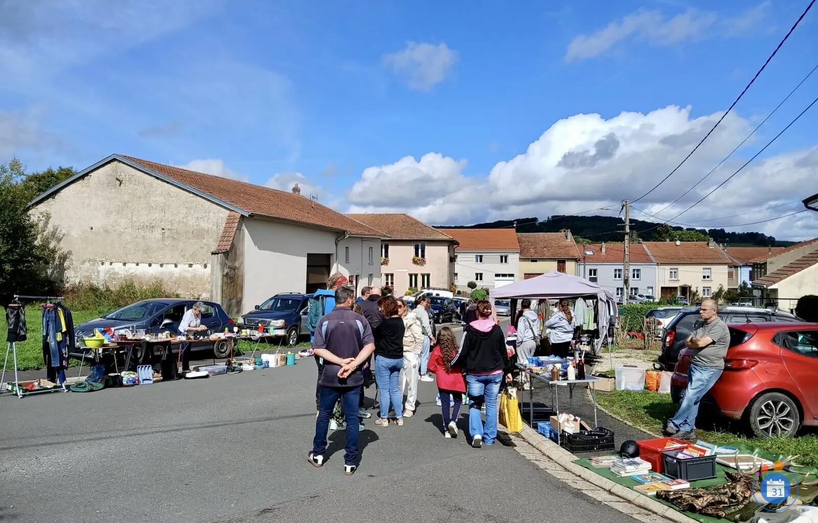 Image Vide grenier à Marthille (57) (photo 1)