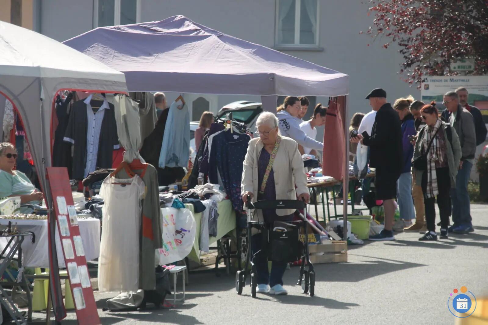 Image Vide grenier à Marthille (57) (photo 3)