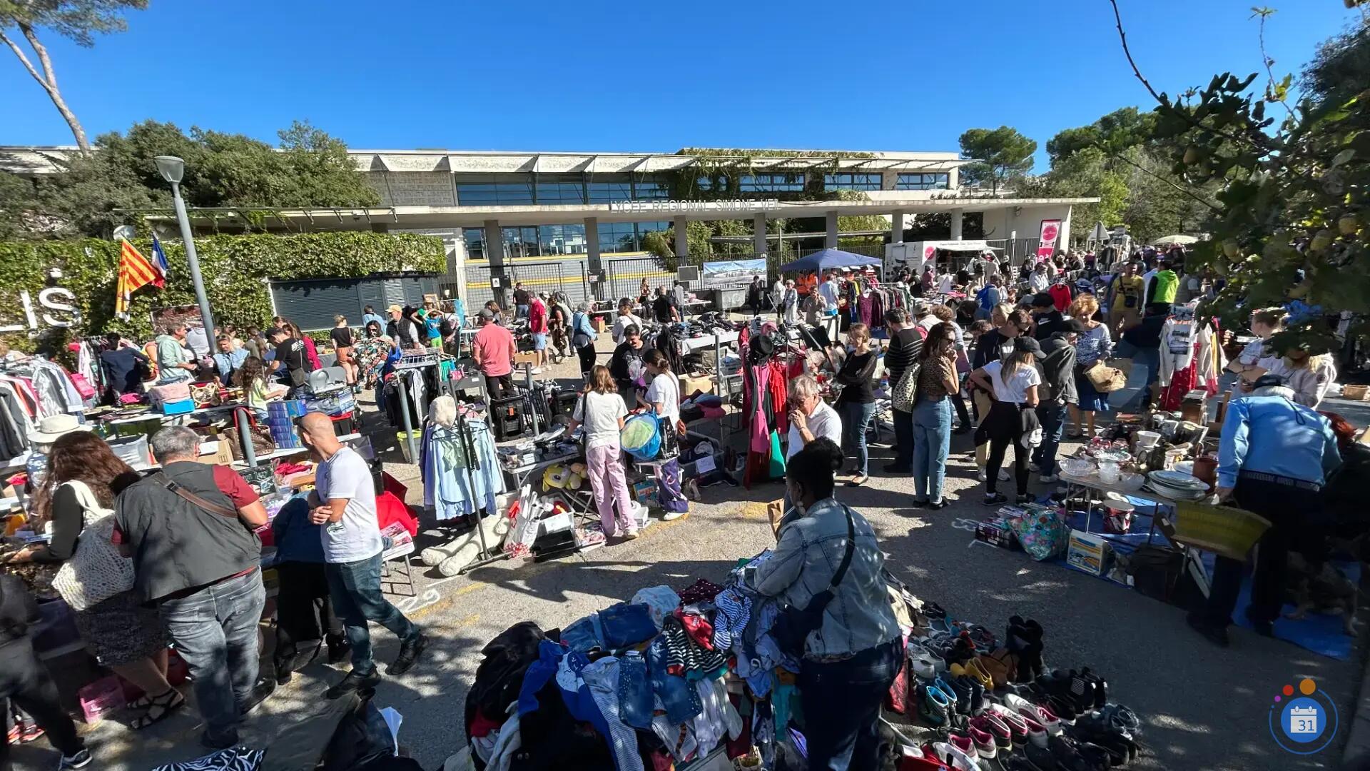 Image Vide-grenier du lycée Simone Veil Valbonne (photo 1)