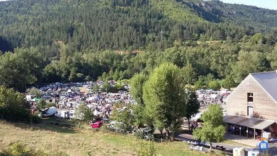 Image Grand Vide Grenier de Balsièges (photo 1)