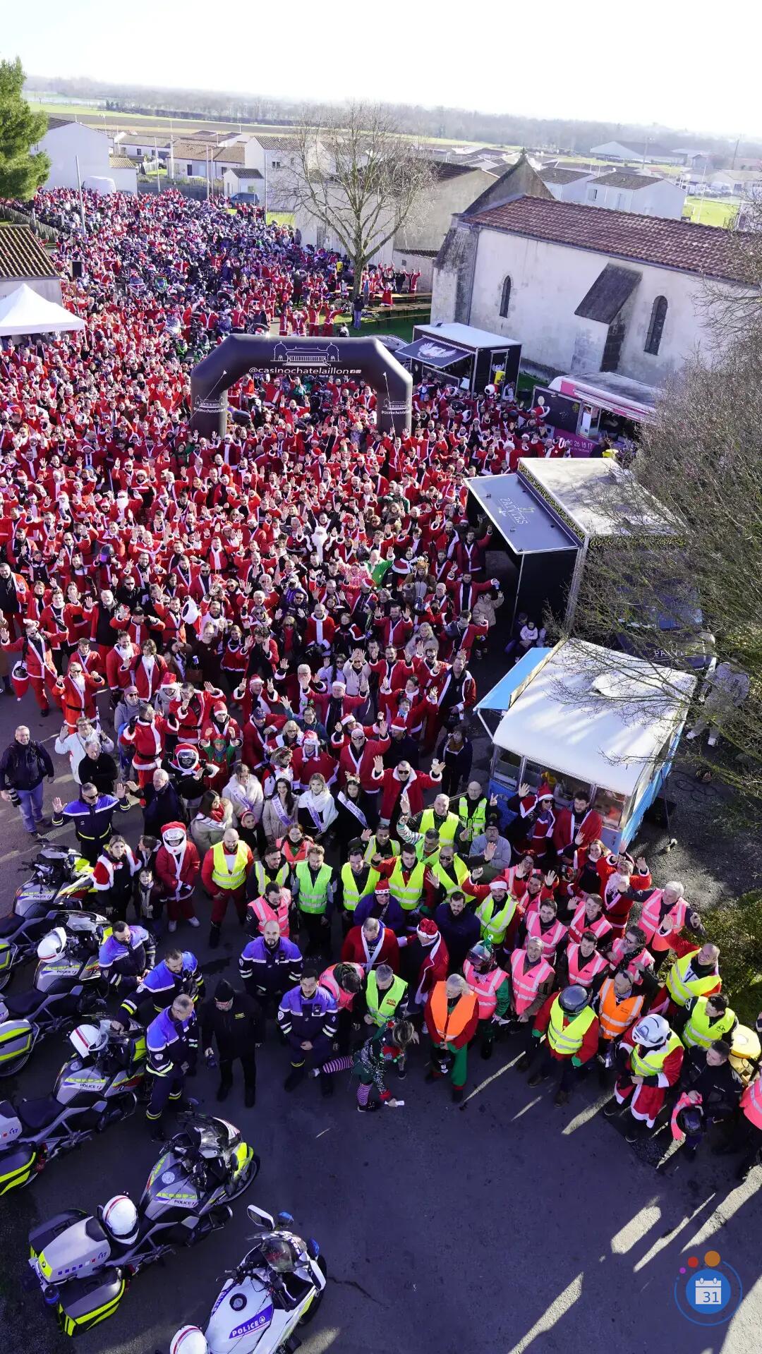 Image Marche de noel EMT17 Angliers (photo 1)