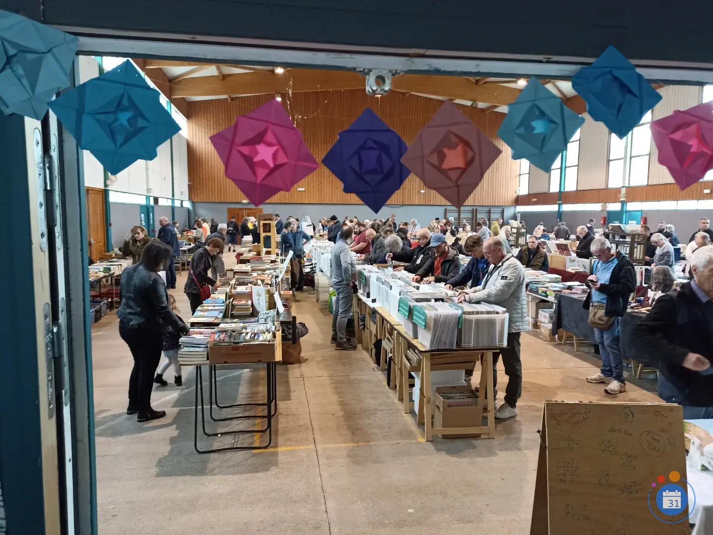 Image Brocante et collections, LIVRES et VINYLES (photo 2)