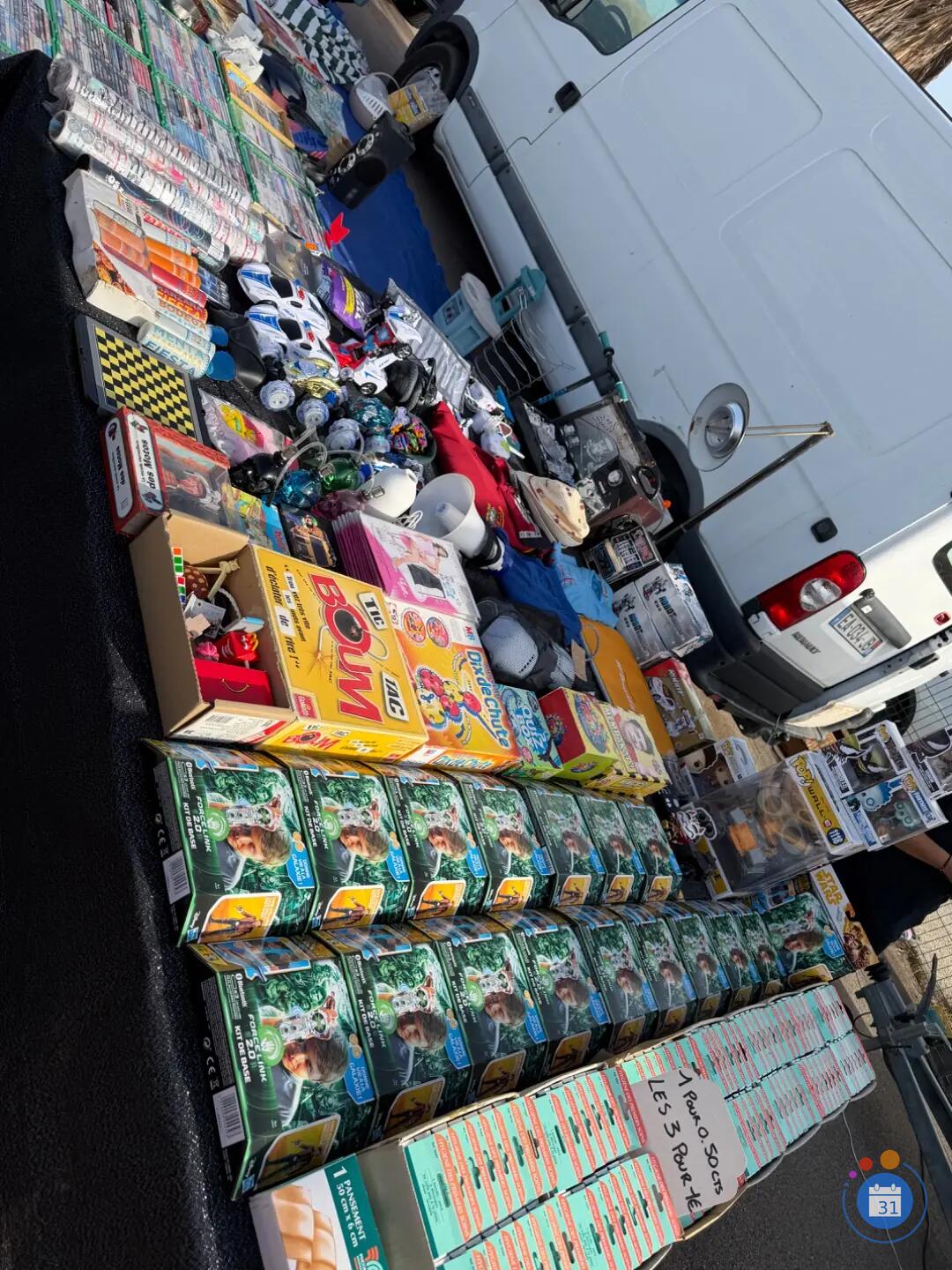 Image Vide Grenier Karting Roussillon (en face de Carrefour Claira) (photo 2)