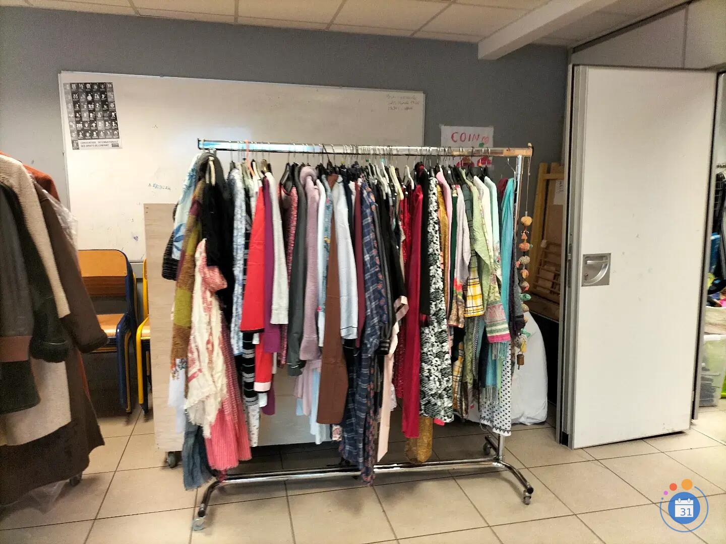 Image Vente au Foyer Fraternel (photo 3)
