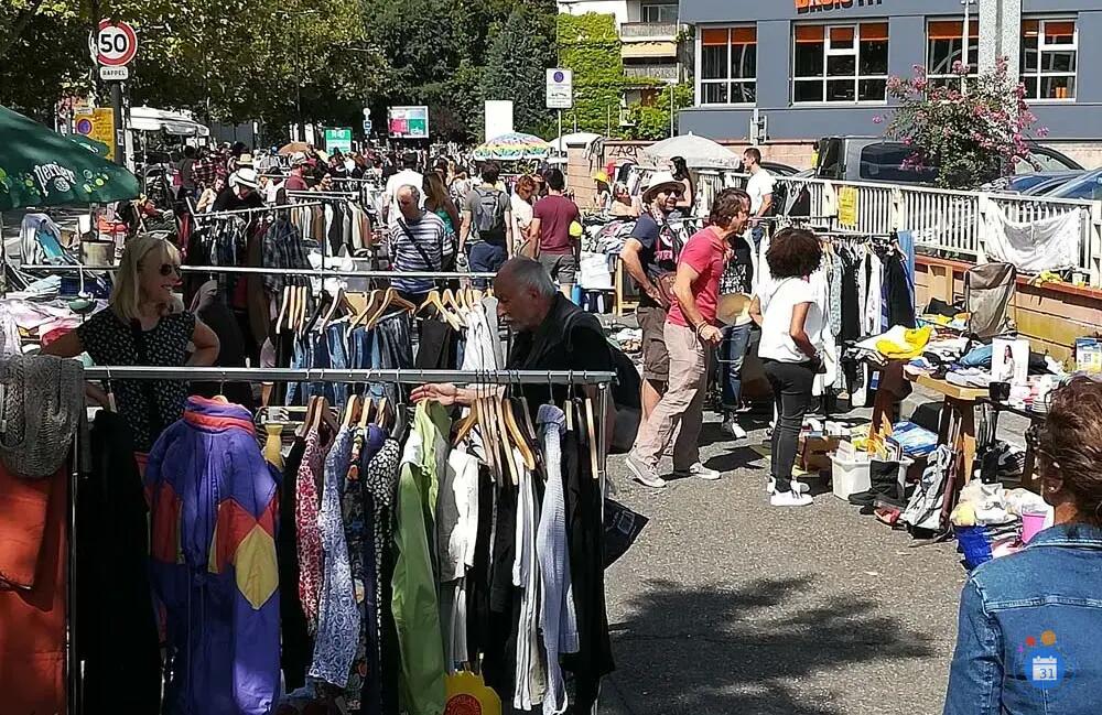 Image Vide grenier de la roure d'Espagne (photo 1)