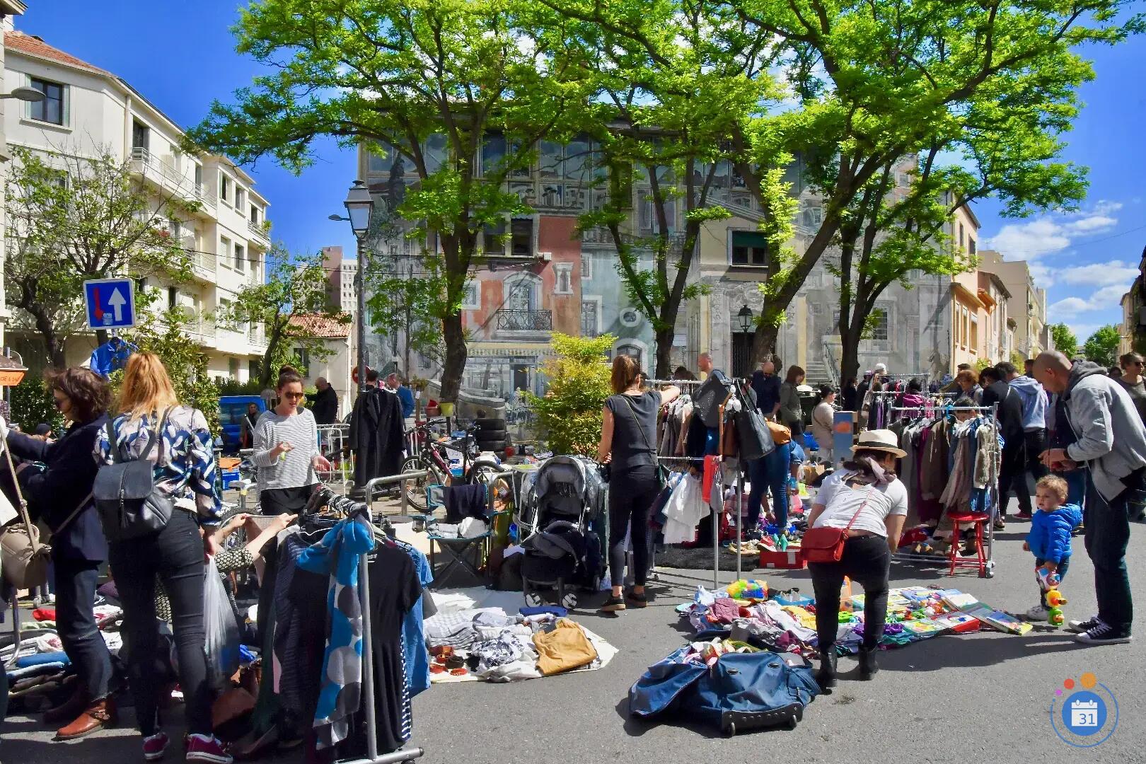 Image VIDE GRENIER DE RENTRÉE (photo 1)