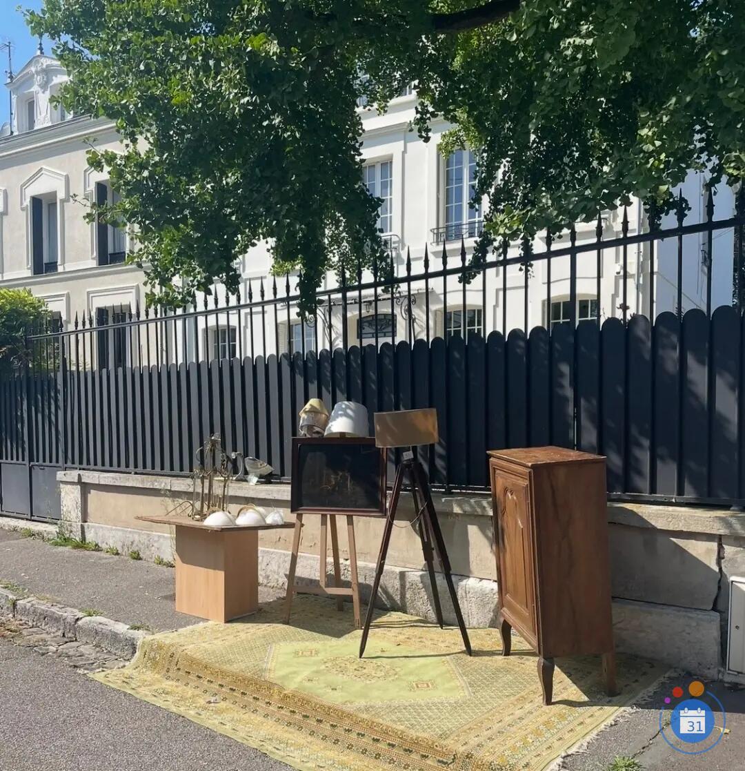 Image Vide grenier (photo 2)