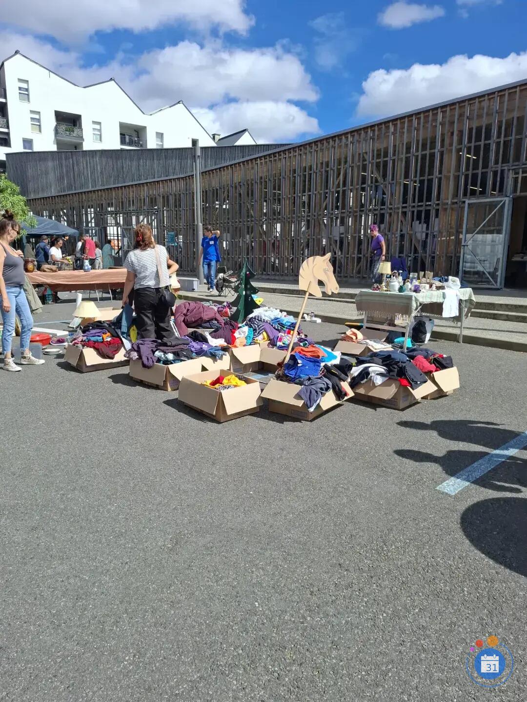 Image Le vide grenier des z'ahmi (photo 4)