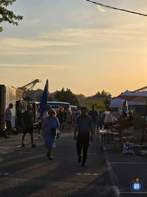 Image Déballage marchands et boutiques résidentes (photo 1)