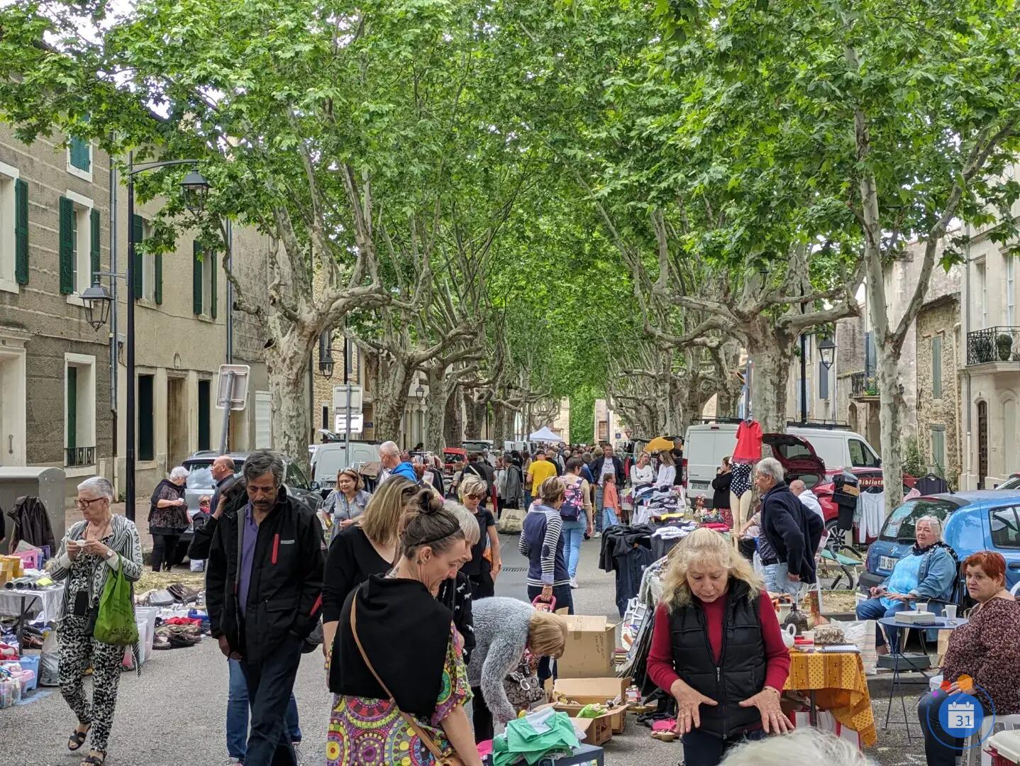 Image VIDE GRENIER (photo 1)