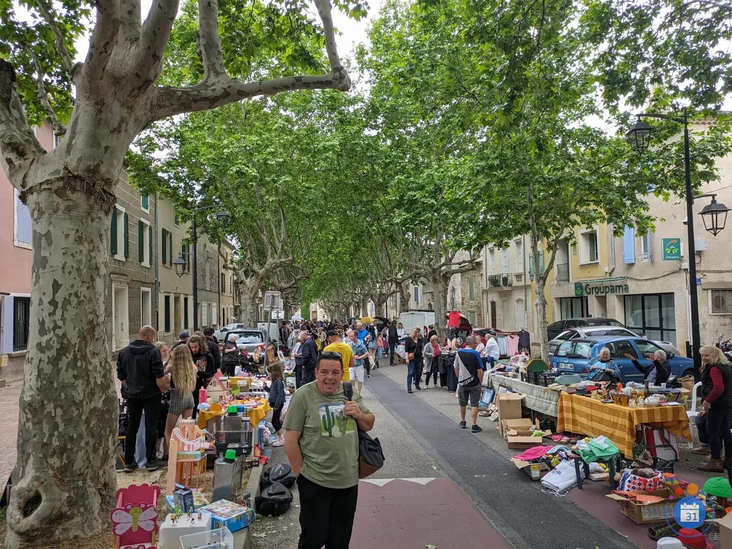 Image VIDE GRENIER (photo 2)
