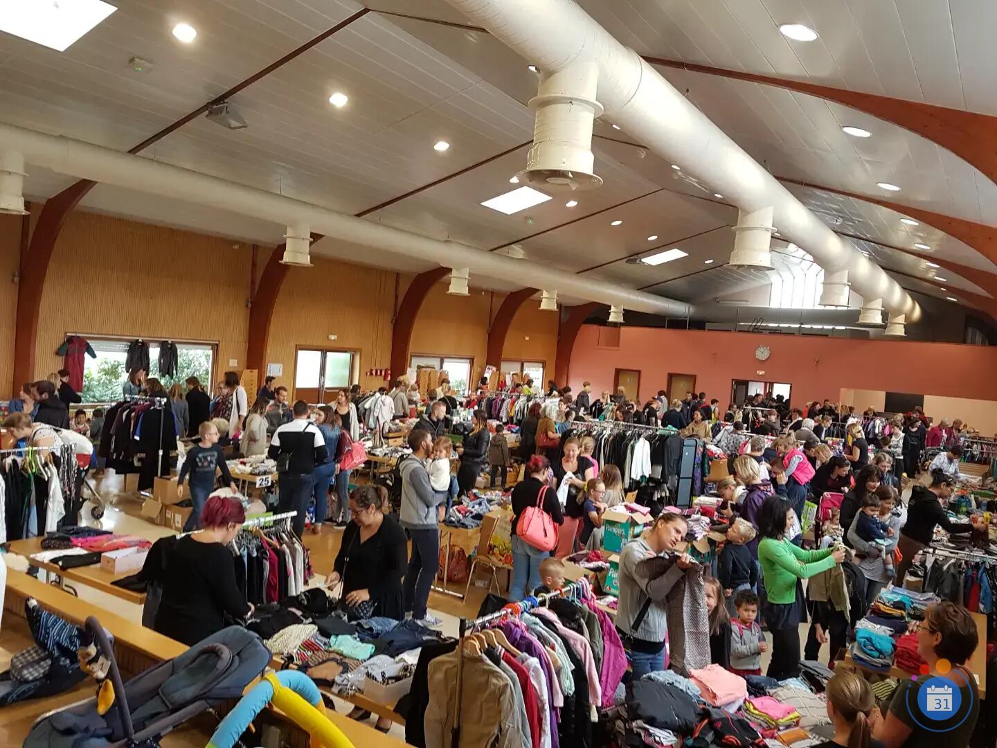 Image bourse aux vêtements, jouets matériel de puériculture (photo 1)