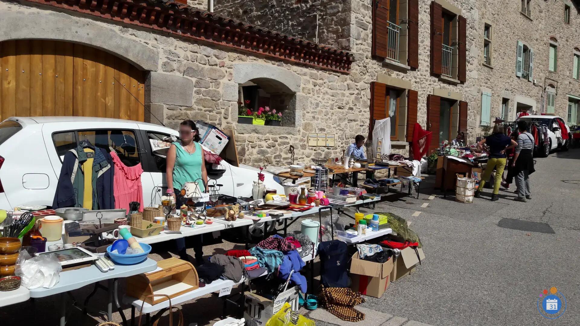 Image Vide Grenier de Doizieux (photo 2)