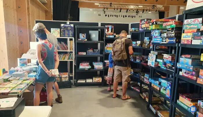 Image Dépôt - vente : Jeux et jouets (Gloose Festival) (photo 1)