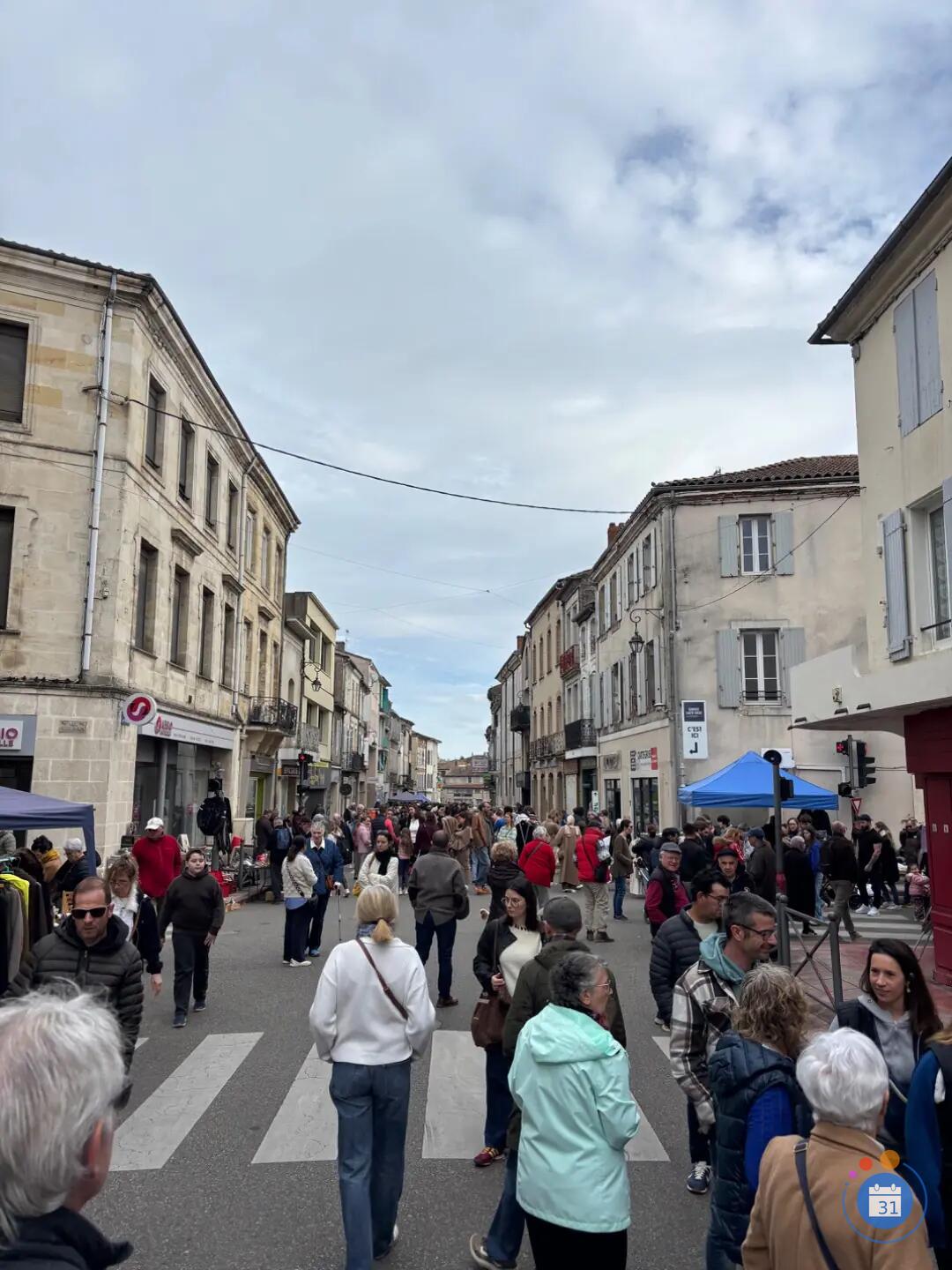 Image Vide Grenier CARITATIF (photo 4)