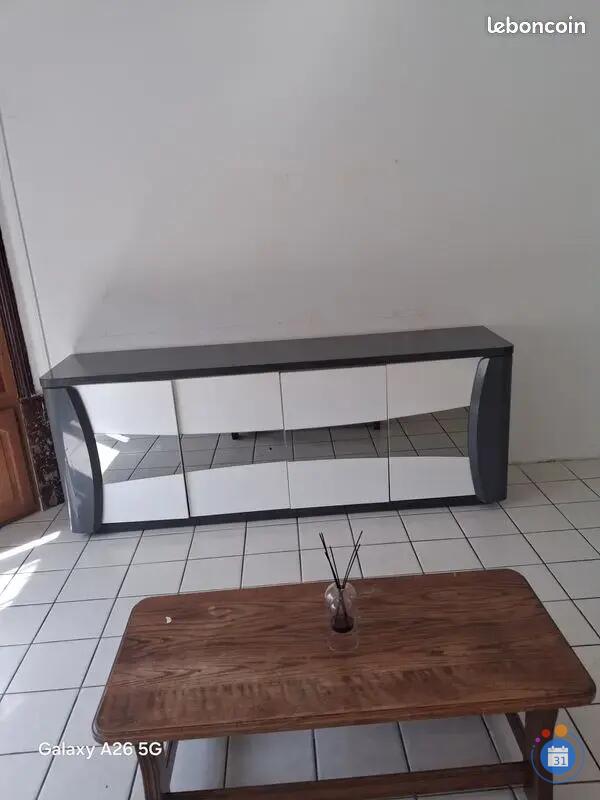 Image VIDE APPARTEMENT (photo 1)