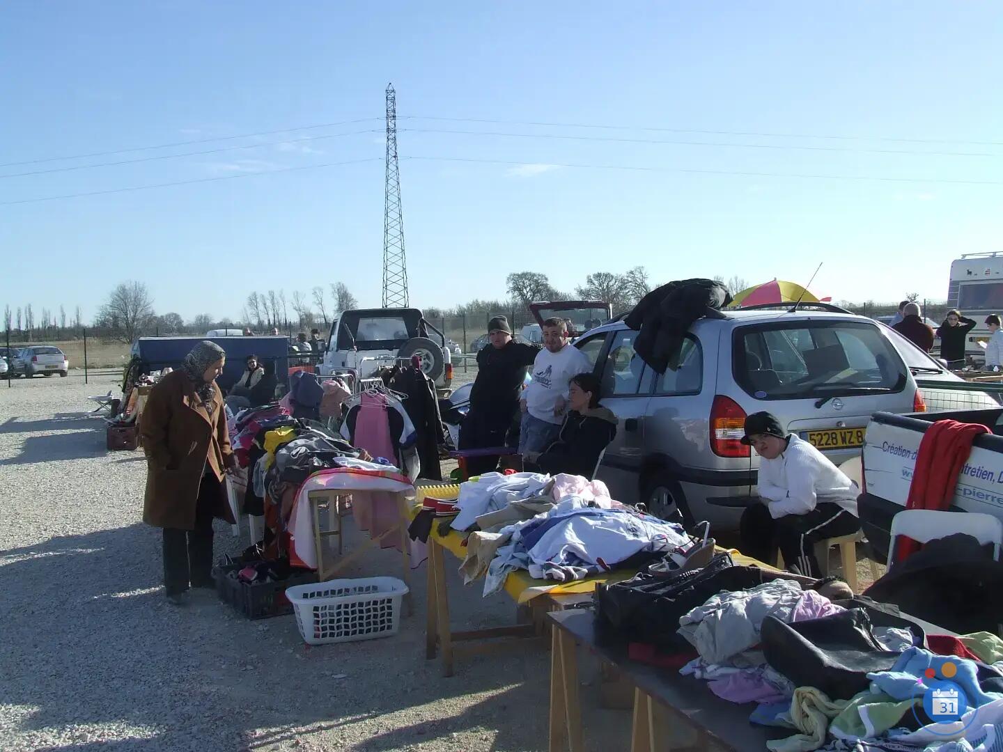 Image GRAND VIDE GRENIER (photo 2)