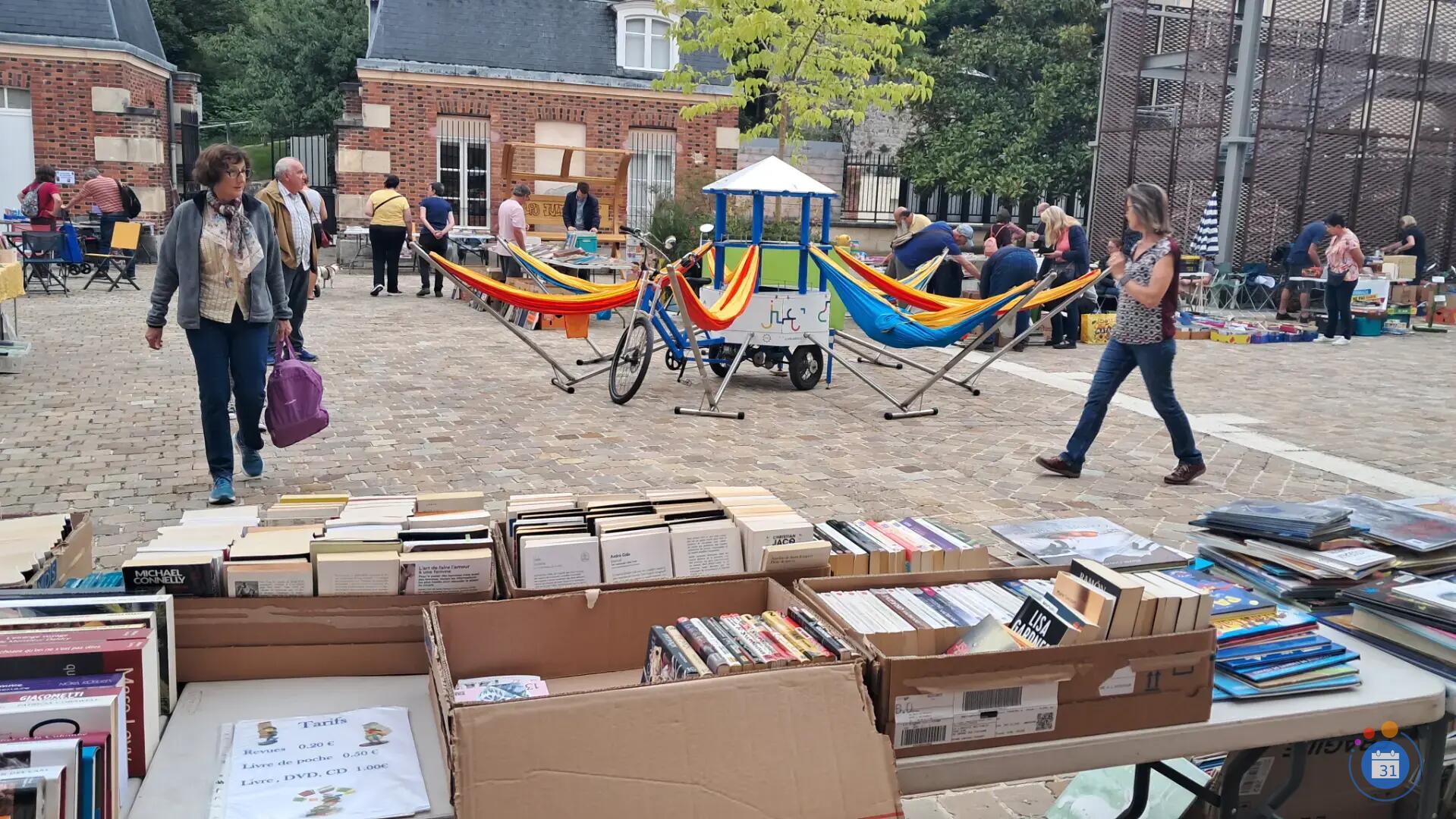 Image brocante de livres (photo 2)