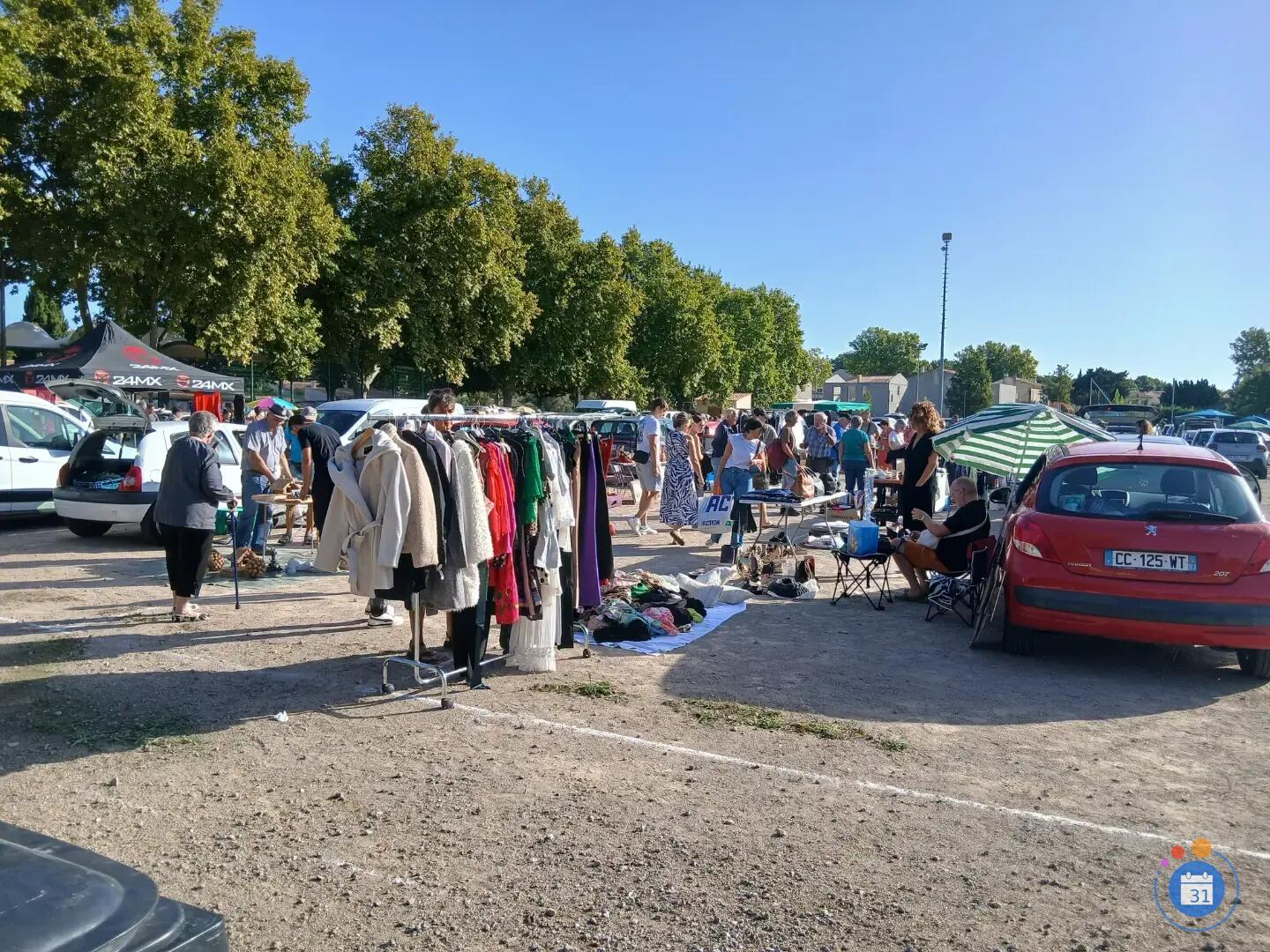 Image Vide grenier de la boule le pelican (photo 2)