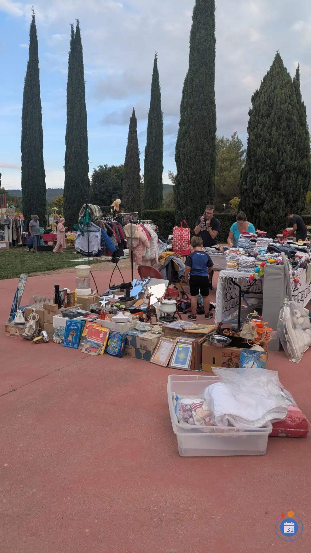 Image Vide grenier de la rentrée (photo 3)