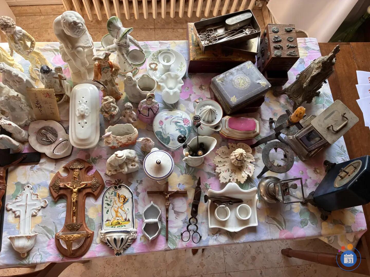 Image Grand vide-maison familial – Esprit brocante – Meubles & objets anciens (photo 3)